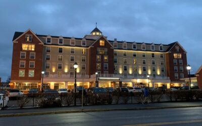 Salem Waterfront Hotel